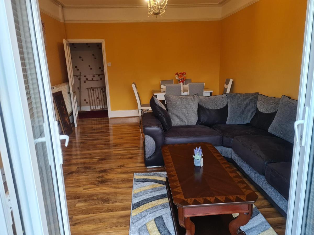 Willa 4Br Sea View Escape-Near Snowdonia& Coastal Trails Penmaenmawr Zewnętrze zdjęcie